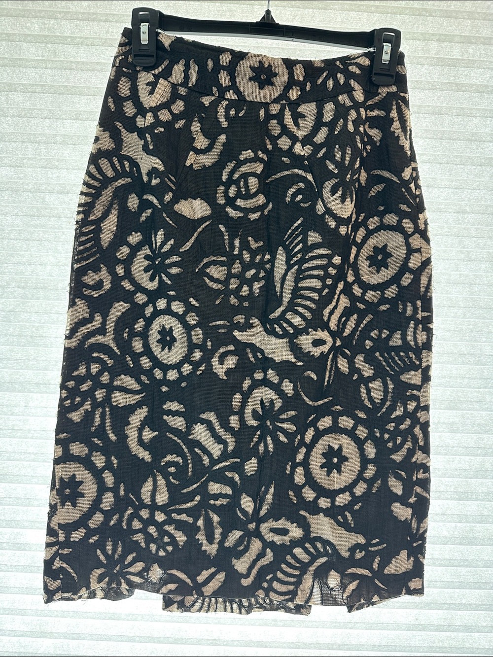 Diane Von Furstenberg Black and Beige Floral-Pattern Pencil Skirt